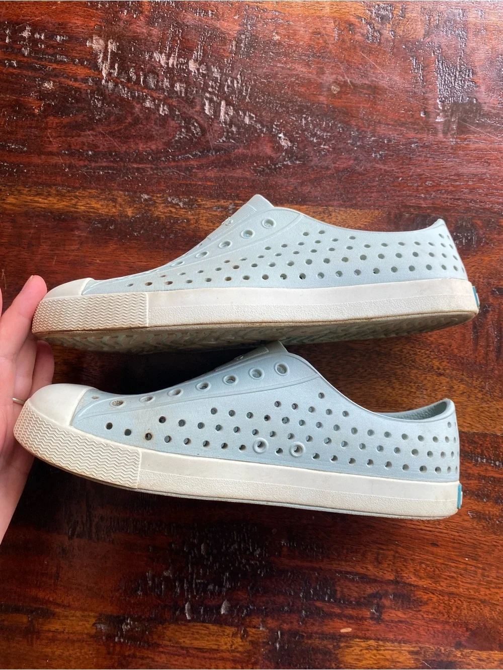 Native Jefferson shoes J4 light blue water friendly sneakers athletic